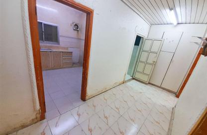 Apartment - 2 Bedrooms - 1 Bathroom for rent in Um Al Hasam - Manama - Capital Governorate Apartment - 2 Bedrooms - 1 Bathroom for rent in Um Al Hasam - Manama - Capital Governorate