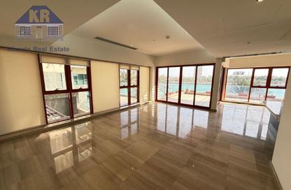 Apartment - 3 Bedrooms - 5 Bathrooms for rent in Reef Island - Capital Governorate Apartment - 3 Bedrooms - 5 Bathrooms for rent in Reef Island - Capital Governorate