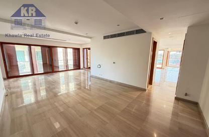 Apartment - 3 Bedrooms - 5 Bathrooms for rent in Reef Island - Capital Governorate Apartment - 3 Bedrooms - 5 Bathrooms for rent in Reef Island - Capital Governorate