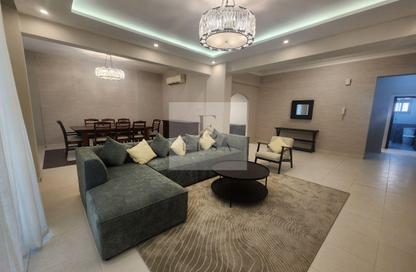 Apartment - 3 Bedrooms - 3 Bathrooms for sale in Busaiteen - Muharraq Governorate