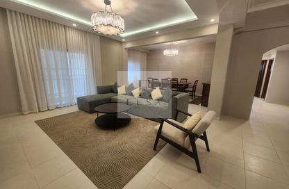 Apartment - 3 Bedrooms - 3 Bathrooms for sale in Busaiteen - Muharraq Governorate