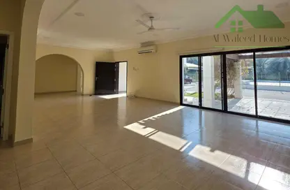 فيلا - 3 غرف نوم - 4 حمامات للايجار في سند - المحافظة الوسطى