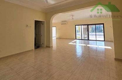 Villa - 3 Bedrooms - 4 Bathrooms for rent in Sanad - Central Governorate