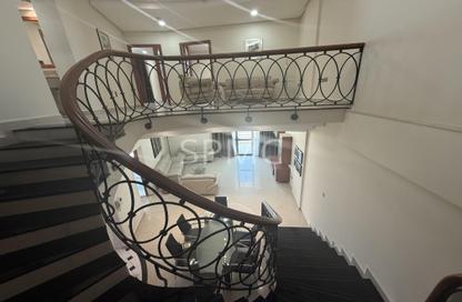Apartment - 4 Bedrooms - 4 Bathrooms for rent in Al Juffair - Capital Governorate