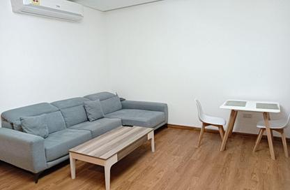 Apartment - 1 Bedroom - 1 Bathroom for rent in Seef - Capital Governorate