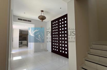 Villa - 4 Bedrooms - 5 Bathrooms for rent in Saar - Northern Governorate