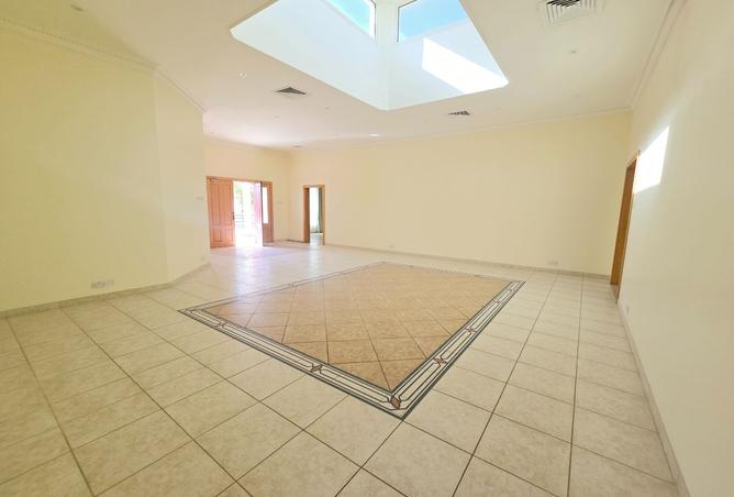 56270467 - Property Image 3