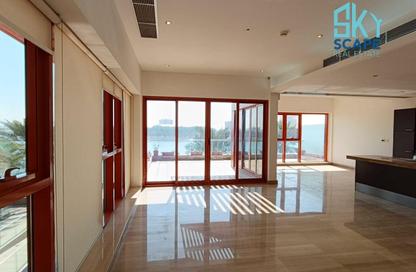 Apartment - 3 - 4 for rent in Reef Island - Capital Governorate