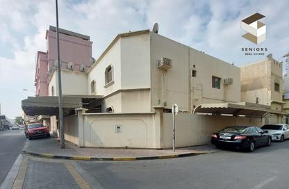 Villa - 4 Bedrooms - 7 Bathrooms for sale in Galali - Muharraq Governorate