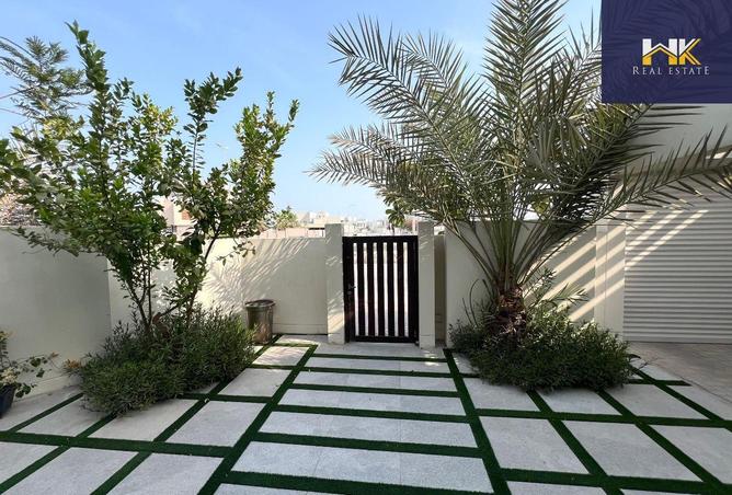 998042 - Property Image 3