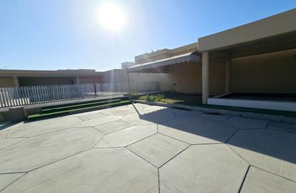 Villa - 3 Bedrooms - 4 Bathrooms for rent in Saar - Northern Governorate