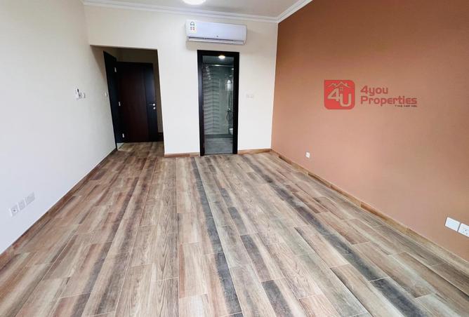 52382401 - Property Image 2