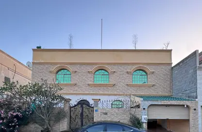 فيلا - 6 غرف نوم - 6 حمامات للبيع في مدينة حمد - المحافظة الشمالية