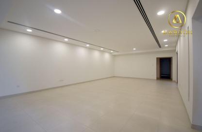 Townhouse - 4 Bedrooms - 5 Bathrooms for rent in Saar - Northern Governorate Townhouse - 4 Bedrooms - 5 Bathrooms for rent in Saar - Northern Governorate