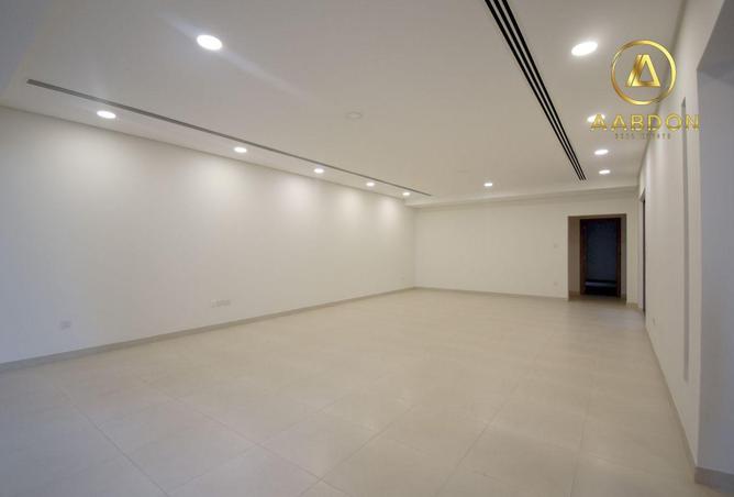54451086 - Property Image 2