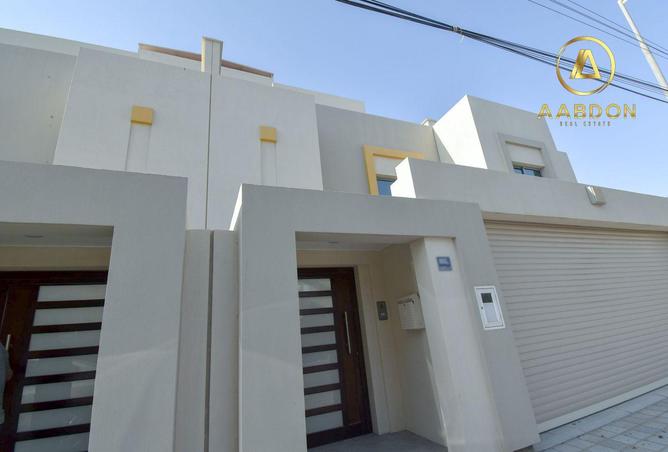 54451086 - Property Main Image
