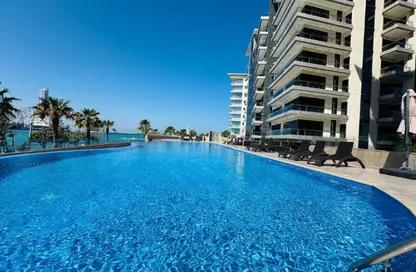 شقة - غرفة نوم - 2 حمامات للبيع في جزيرة الريف - محافظة العاصمة