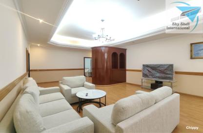 Apartment - 3 Bedrooms - 3 Bathrooms for rent in Seef - Capital Governorate
