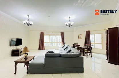 Apartment - 2 Bedrooms - 2 Bathrooms for rent in Al Juffair - Capital Governorate
