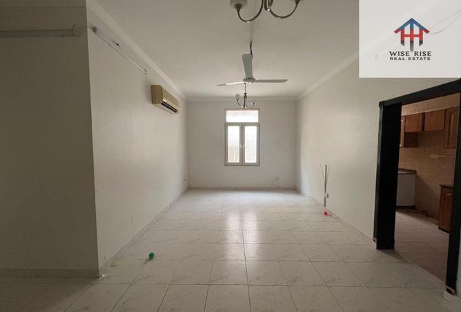 978325 - Property Image 2
