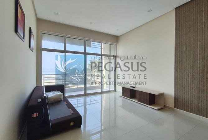 987685 - Property Image 2