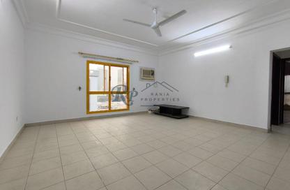 Apartment - 2 Bedrooms - 2 Bathrooms for rent in Al Juffair - Capital Governorate