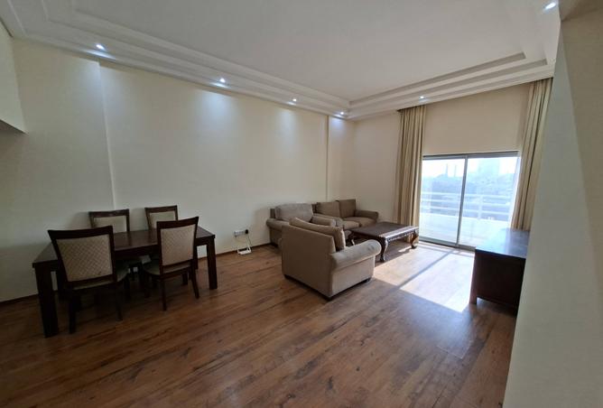 992222 - Property Image 2