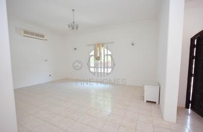 Villa - 4 Bedrooms - 4 Bathrooms for rent in Budaiya - Northern Governorate