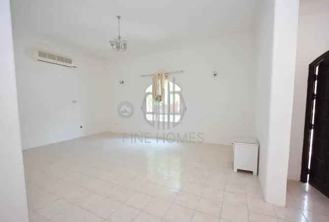 56423538 - Property Image 2