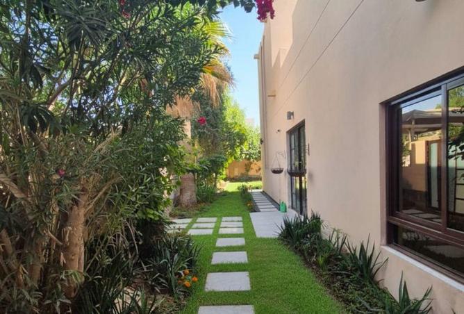 989983 - صورة العقار 2