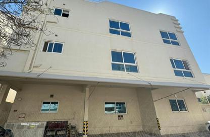 عمارة بالكامل - 4 - 3 للبيع في الجنبية - المحافظة الشمالية