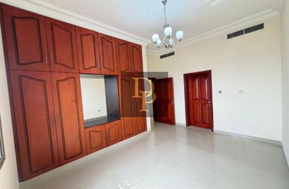 Apartment - 2 - 3 for rent in Sanabis - Manama - Capital Governorate