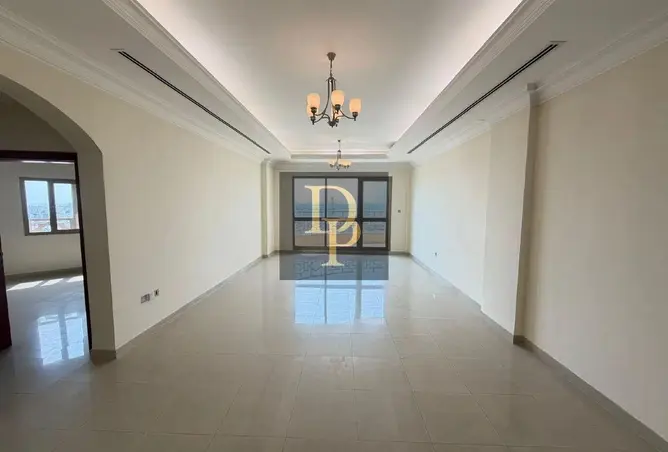 58472100 - Property Image 2