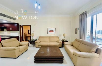 Apartment - 2 Bedrooms - 2 Bathrooms for rent in Seef - Capital Governorate