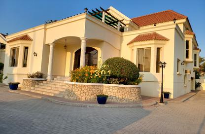 Compound - 4 Bedrooms - 4 Bathrooms for rent in Saar - Northern Governorate
