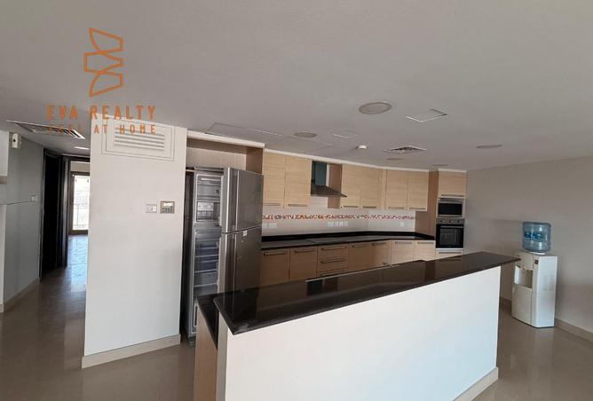 988740 - Property Image 3