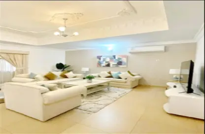 Villa - 4 Bedrooms - 3 Bathrooms for rent in Al Juffair - Capital Governorate