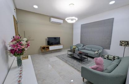 Apartment - 2 Bedrooms - 2 Bathrooms for rent in Janabiya - Northern Governorate