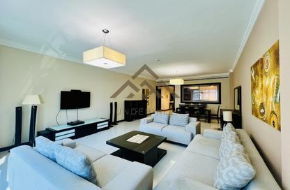 Apartment - 2 Bedrooms - 3 Bathrooms for rent in Al Juffair - Capital Governorate