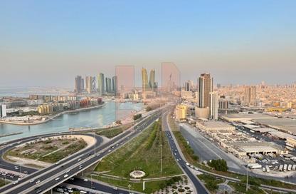 Apartment - 4 - 6 for sale in Sanabis - Manama - Capital Governorate Apartment - 4 - 6 for sale in Sanabis - Manama - Capital Governorate