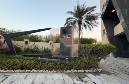 Apartment - 4 - 6 for sale in Sanabis - Manama - Capital Governorate