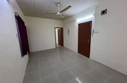Apartment - 2 Bedrooms - 1 Bathroom for rent in Manama Souq - Manama - Capital Governorate