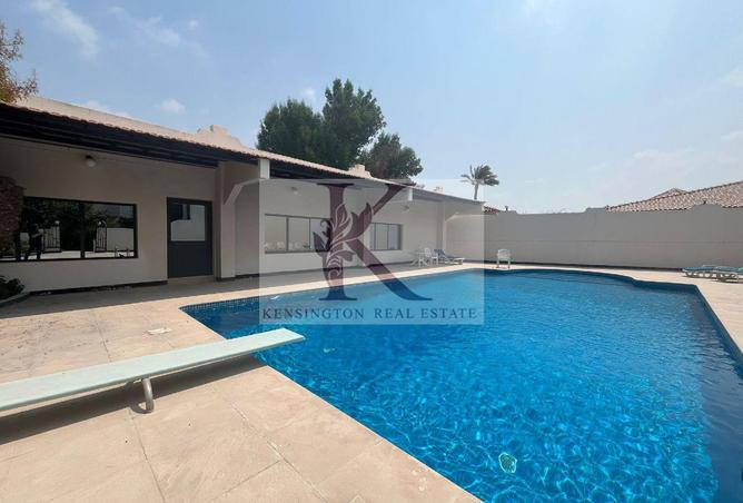 979975 - Property Main Image