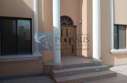 Villa - 4 Bedrooms - 4 Bathrooms for rent in Segaya - Manama - Capital Governorate