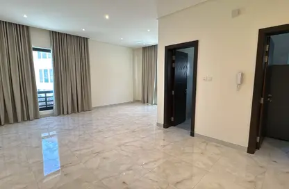 Apartment - 2 Bedrooms - 2 Bathrooms for rent in Tubli - Central Governorate