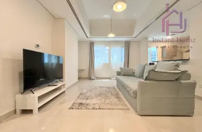 Apartment - 1 Bedroom - 2 Bathrooms for rent in Sanabis - Manama - Capital Governorate