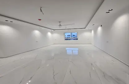 شقة - 4 غرف نوم - 4 حمامات للبيع في الحد - المحرق