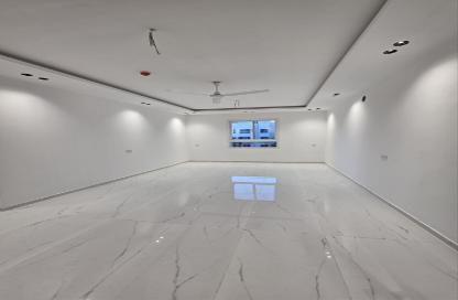 Apartment - 4 Bedrooms - 4 Bathrooms for sale in Hidd - Muharraq Governorate