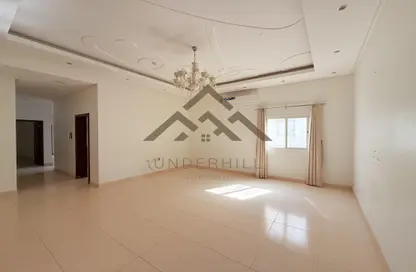 Apartment - 3 Bedrooms - 3 Bathrooms for rent in Busaiteen - Muharraq Governorate
