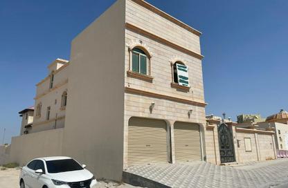 Villa - 5 - 6 for sale in Hamad Town - Northern Governorate